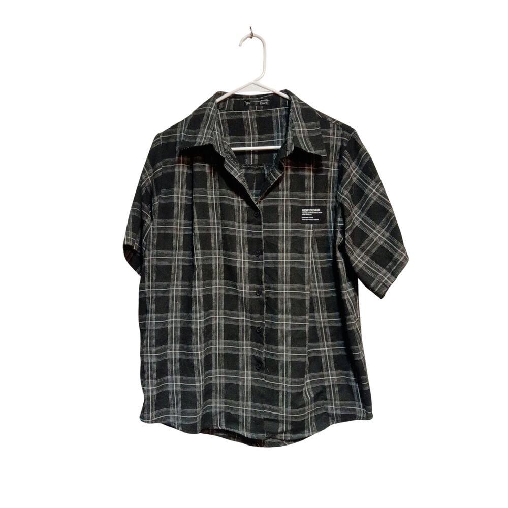 Dazy Men's Button Up Shirt Size Medium